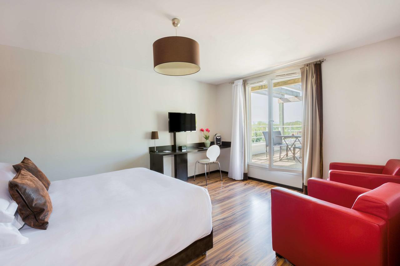 Best Western Park Hotel Geneve-Thoiry Thoiry  Bagian luar foto